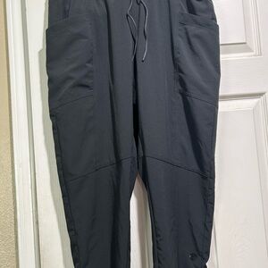 L.L. Bean Black Cargo pants with Versatile Design